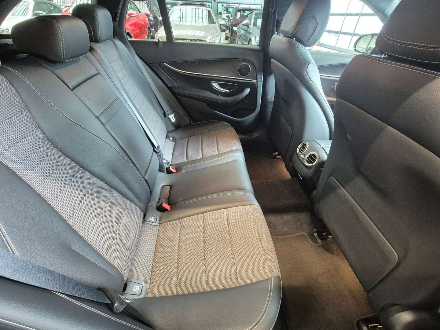 Mercedes Classe E 220 Avantgarde - 2022 - Joinsteer - #12