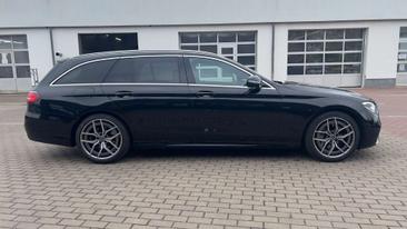 Mercedes Classe E Break 200 AMG Line — photo 8