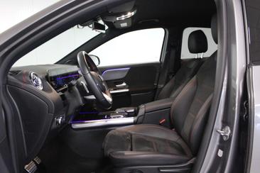Mercedes EQA 250+ AMG Line — photo 3