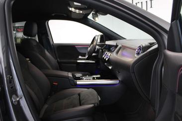 Mercedes EQA 250+ AMG Line — photo 9