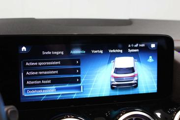 Mercedes EQA 250+ AMG Line — photo 17
