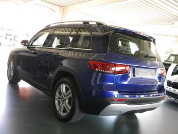 Mercedes GLB 200 — photo 8