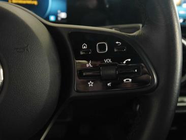 Mercedes GLB 200 — photo 13