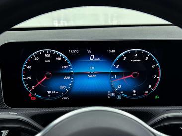 Mercedes CLA 220 Business — photo 8