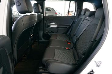 Mercedes GLB 180 Progressive — photo 10