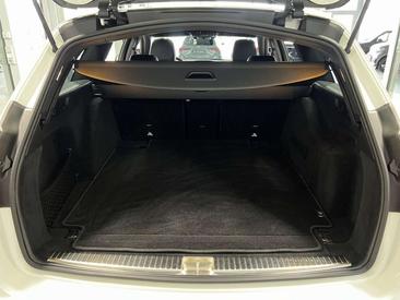 Mercedes Classe E 200 AMG Line — photo 11