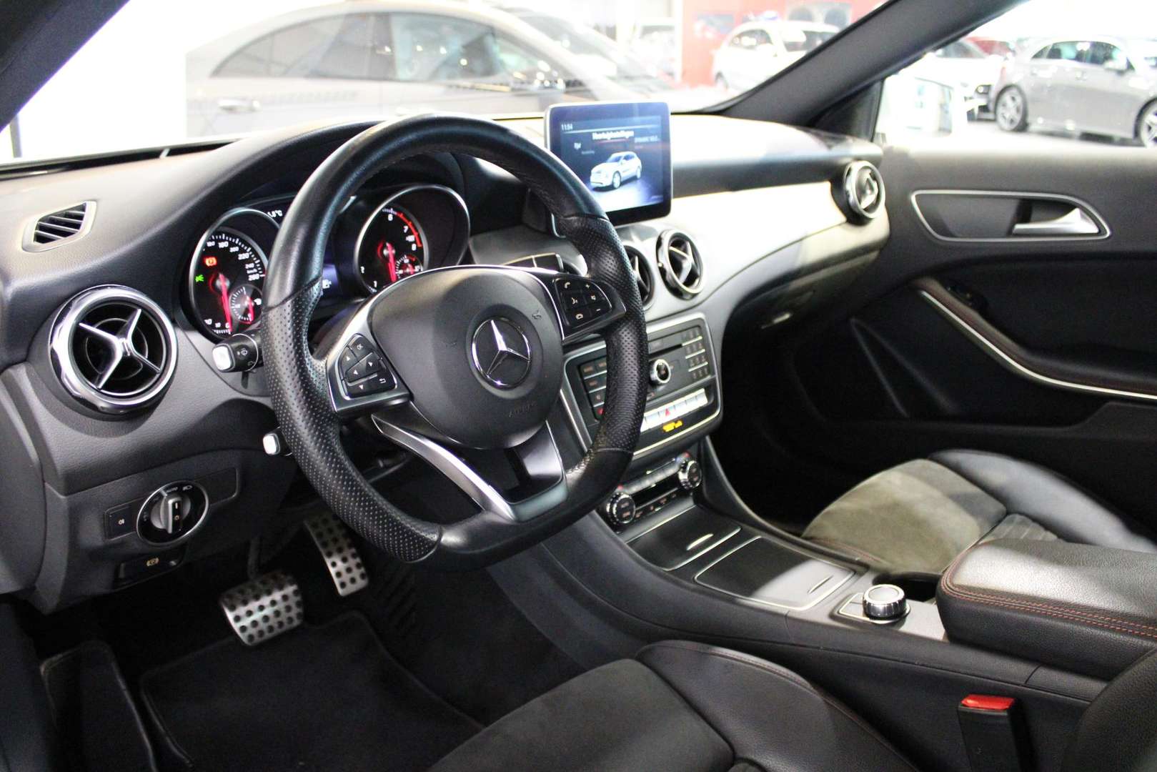 Mercedes GLA 180 Business Solution - 2018 - Joinsteer - #2