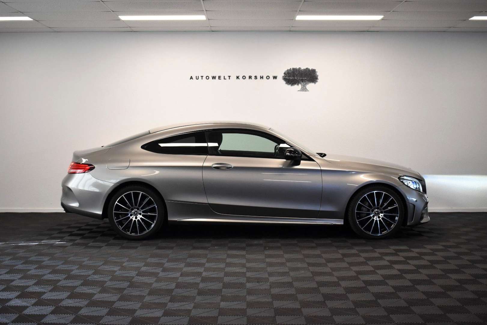 Mercedes Classe C Coupé 300 AMG Line - 2018 - Joinsteer - #4