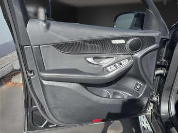 Mercedes GLC Coupé 300 Exclusive — photo 11