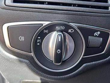 Mercedes GLC Coupé 300 Exclusive — photo 27