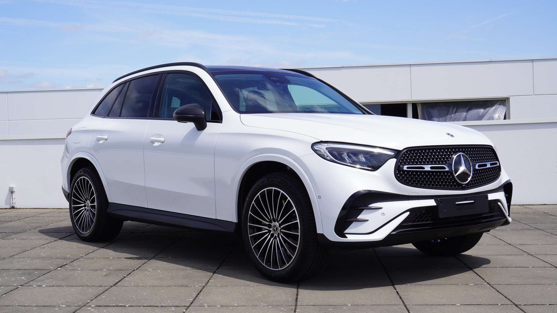 Mercedes GLC 300 AMG Line - 2024 - Joinsteer - #1