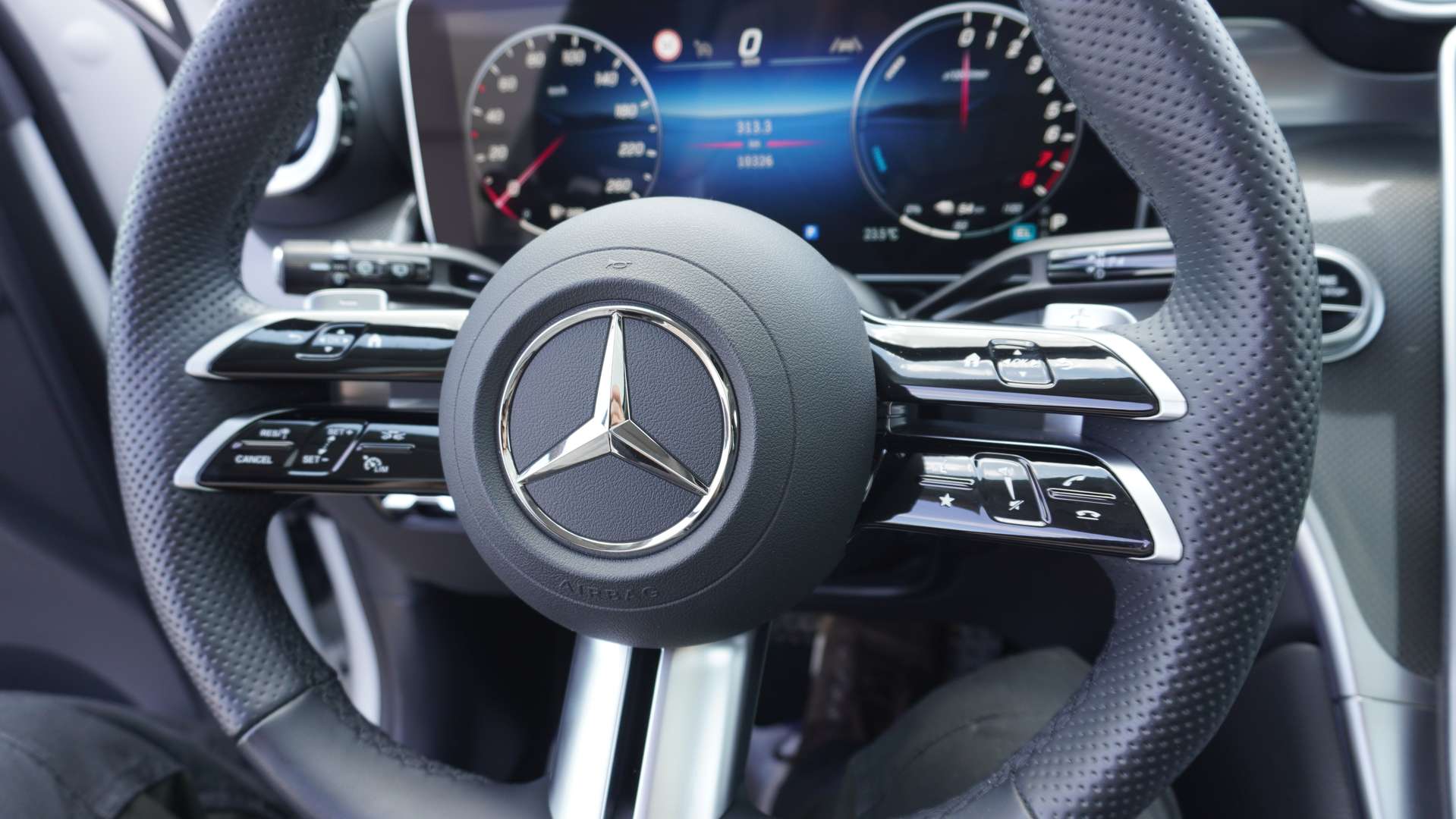 Mercedes GLC 300 AMG Line - 2024 - Joinsteer - #14