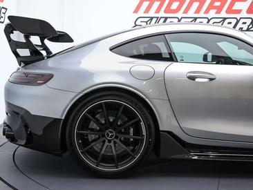 Mercedes AMG GT AMG Line — photo 8