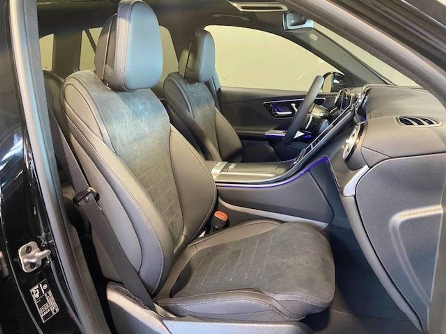 Mercedes GLC 300 AMG Line - 2025 - Joinsteer - #4