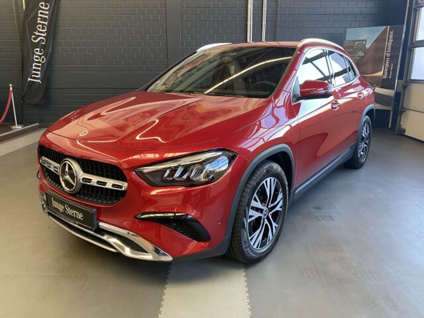 Mercedes GLA 200 PROGRESSIVE - 2024 - Joinsteer - #1