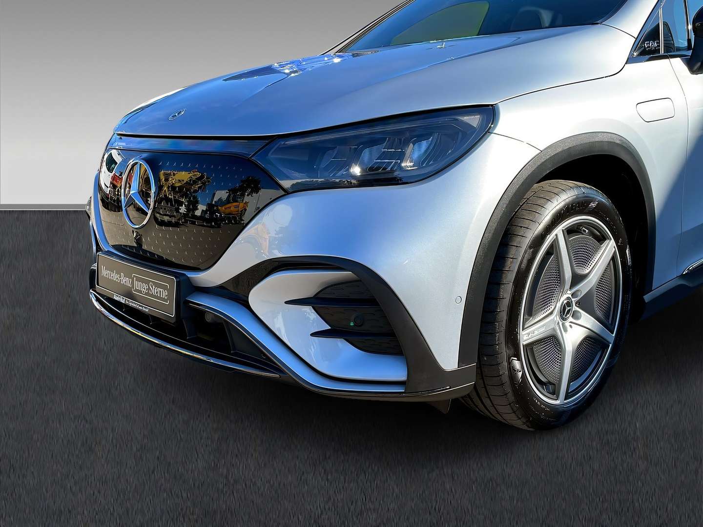 Mercedes EQE 300 AMG Line - 2024 - Joinsteer - #1