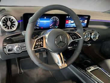 Mercedes CLA 180 Progressive — photo 9
