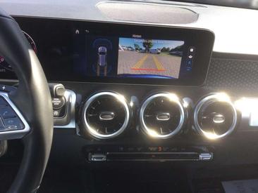 Mercedes GLB 220 Progressive — photo 11