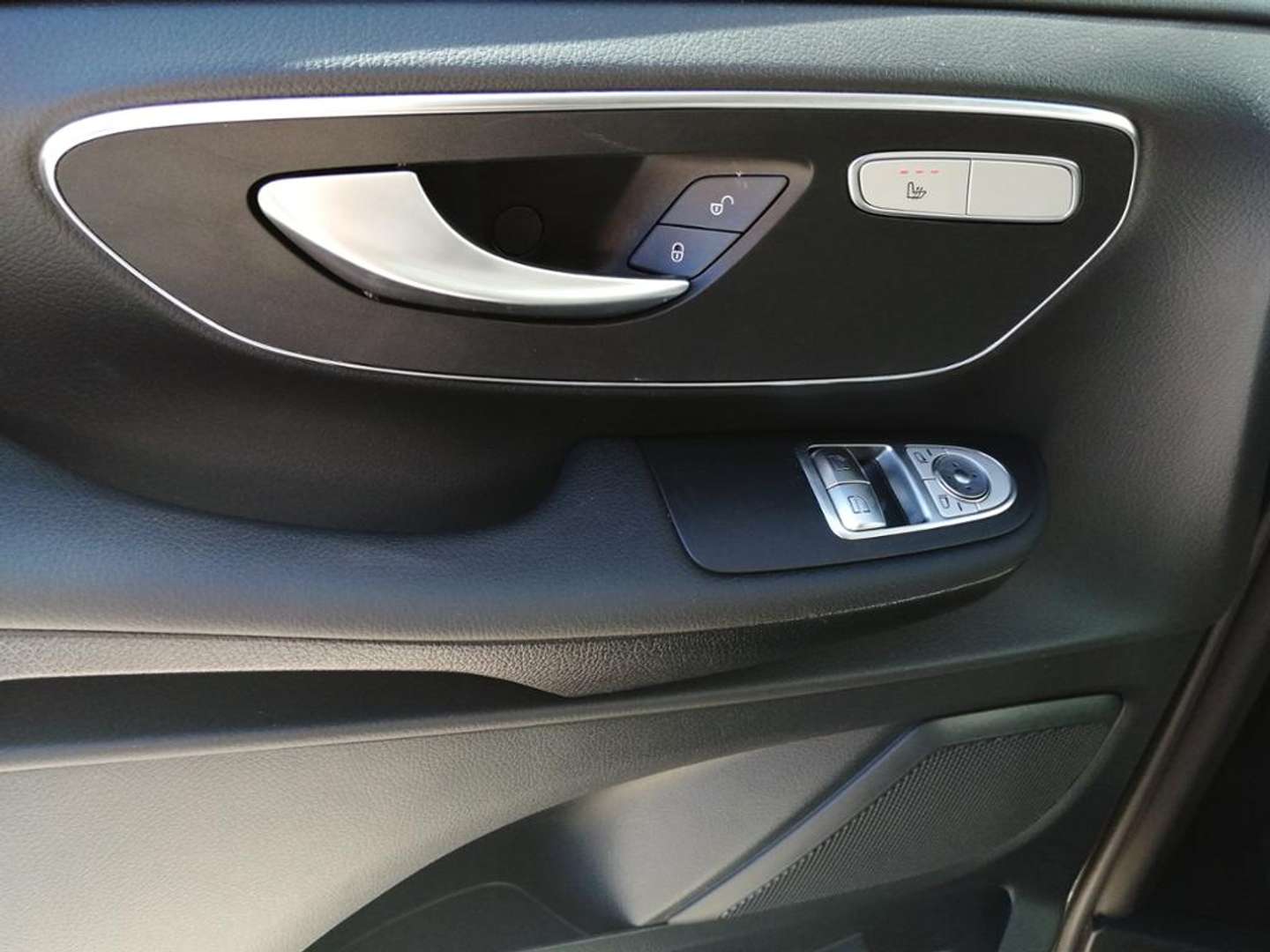 Mercedes EQV 300 - 2024 - Joinsteer - #17