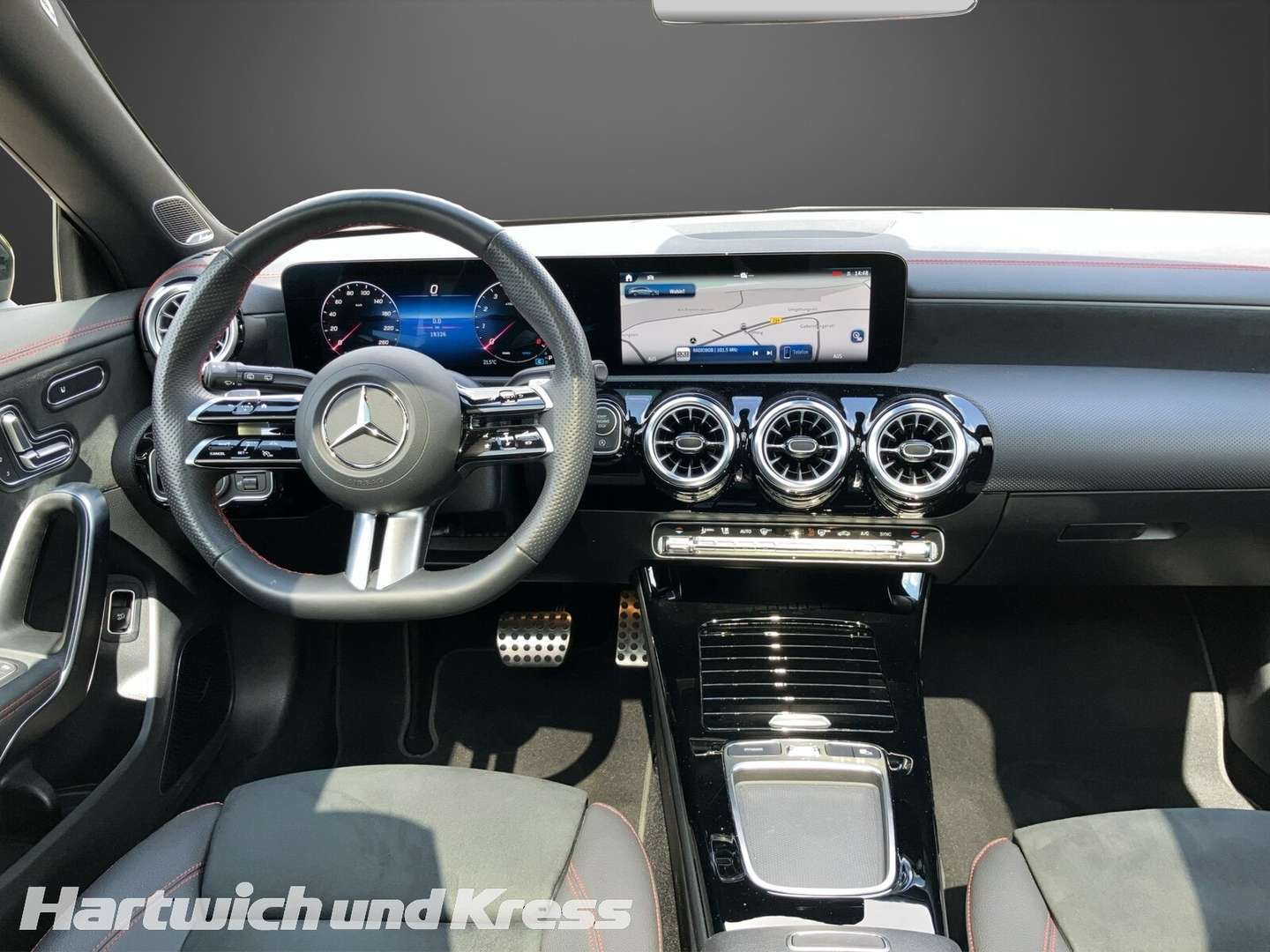 Mercedes CLA 200 AMG Line - 2024 - Joinsteer - #10