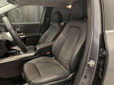 Mercedes GLA 180 Progressive — photo 9