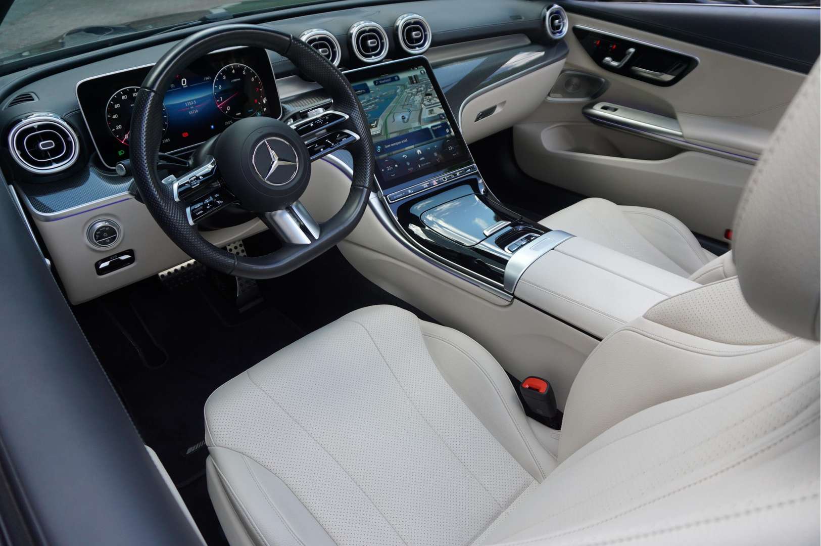 Mercedes Classe C Cabriolet 200 AMG Line - 2024 - Joinsteer - #9