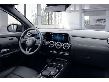 Mercedes GLA 200 Style — photo 9