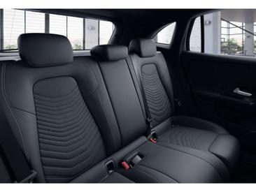 Mercedes GLA 200 Style — photo 10