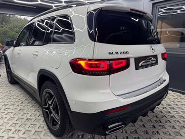 Mercedes GLB 200 AMG Line — photo 4