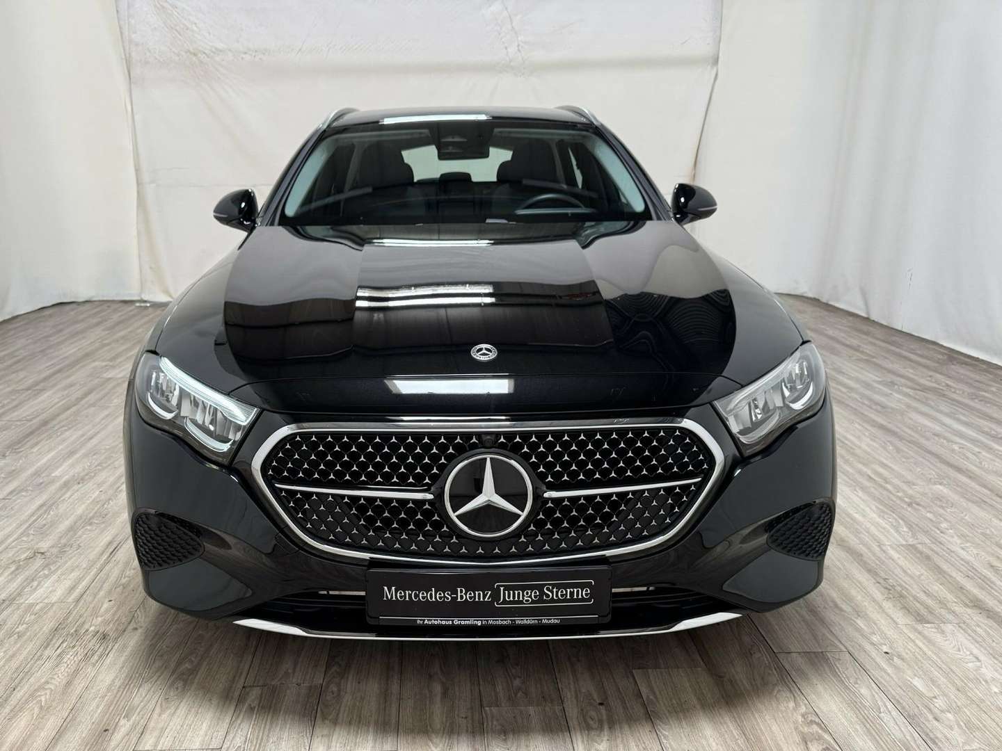 Mercedes Classe E 200 Avantgarde - 2024 - Joinsteer - #4