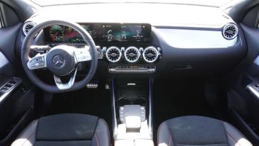 Mercedes EQA 250 — photo 9