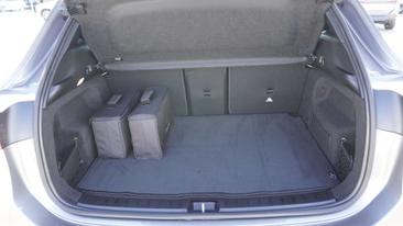 Mercedes EQA 250 — photo 15