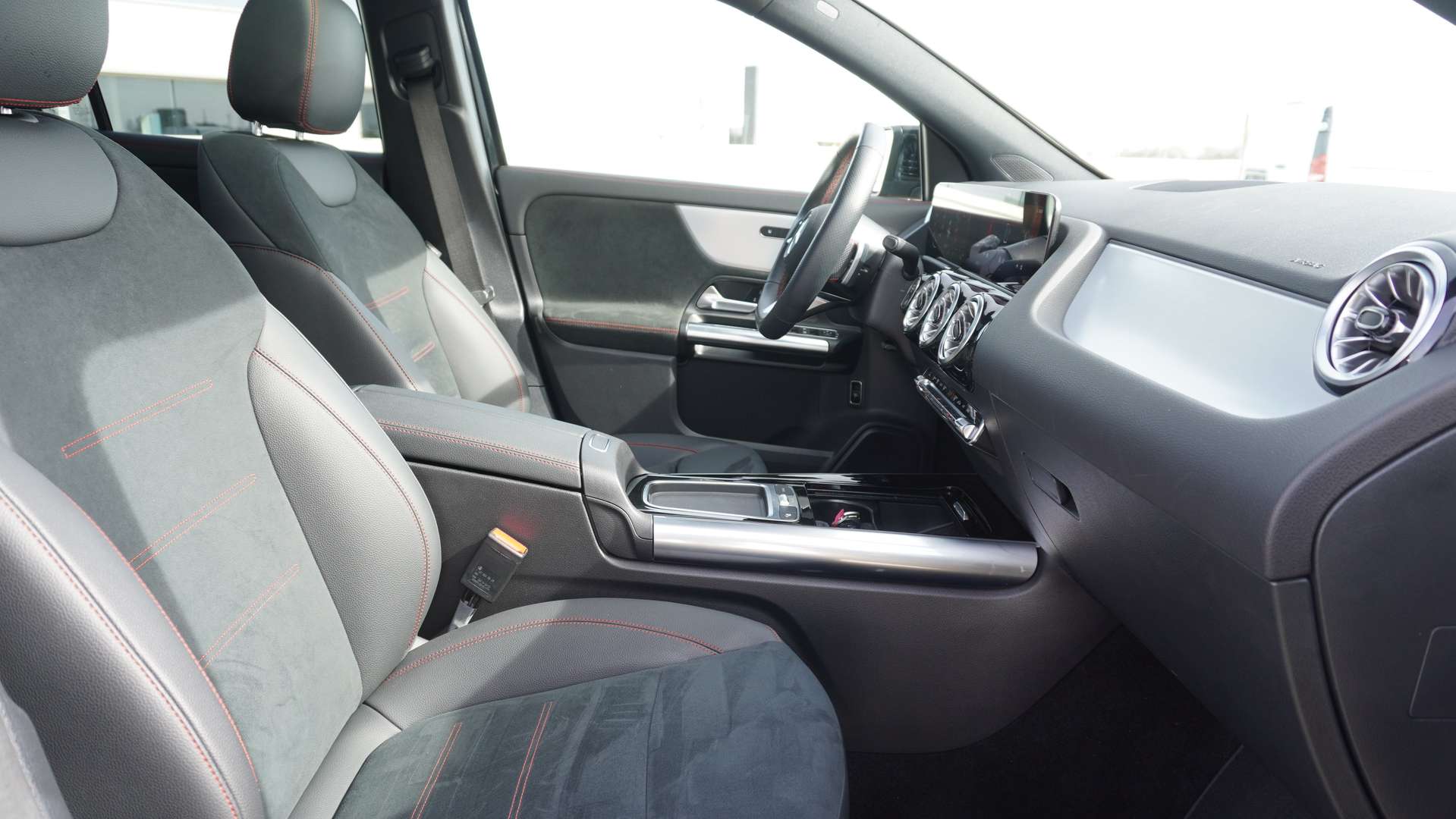 Mercedes GLA 200 AMG Line - 2024 - Joinsteer - #12