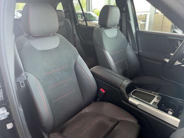 Mercedes GLB 220 AMG LINE — photo 21