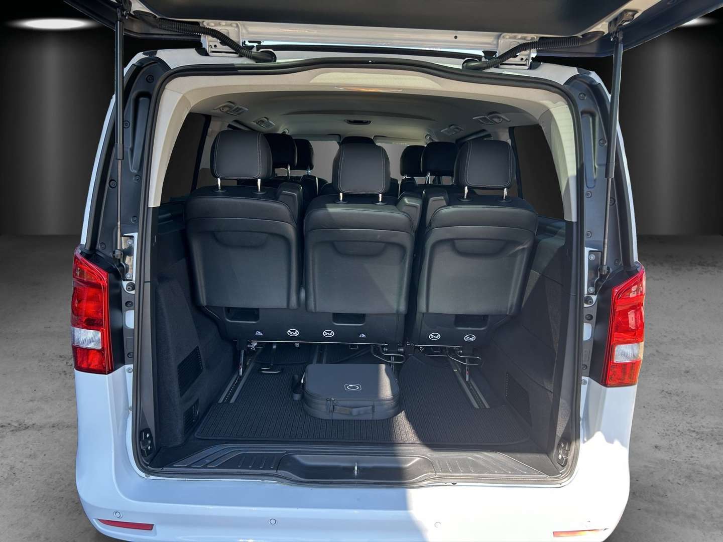 Mercedes EQV 300 DISTR - 2024 - Joinsteer - #5