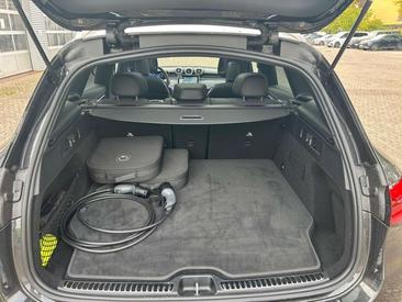 Mercedes GLC 300 AMG Line — photo 8