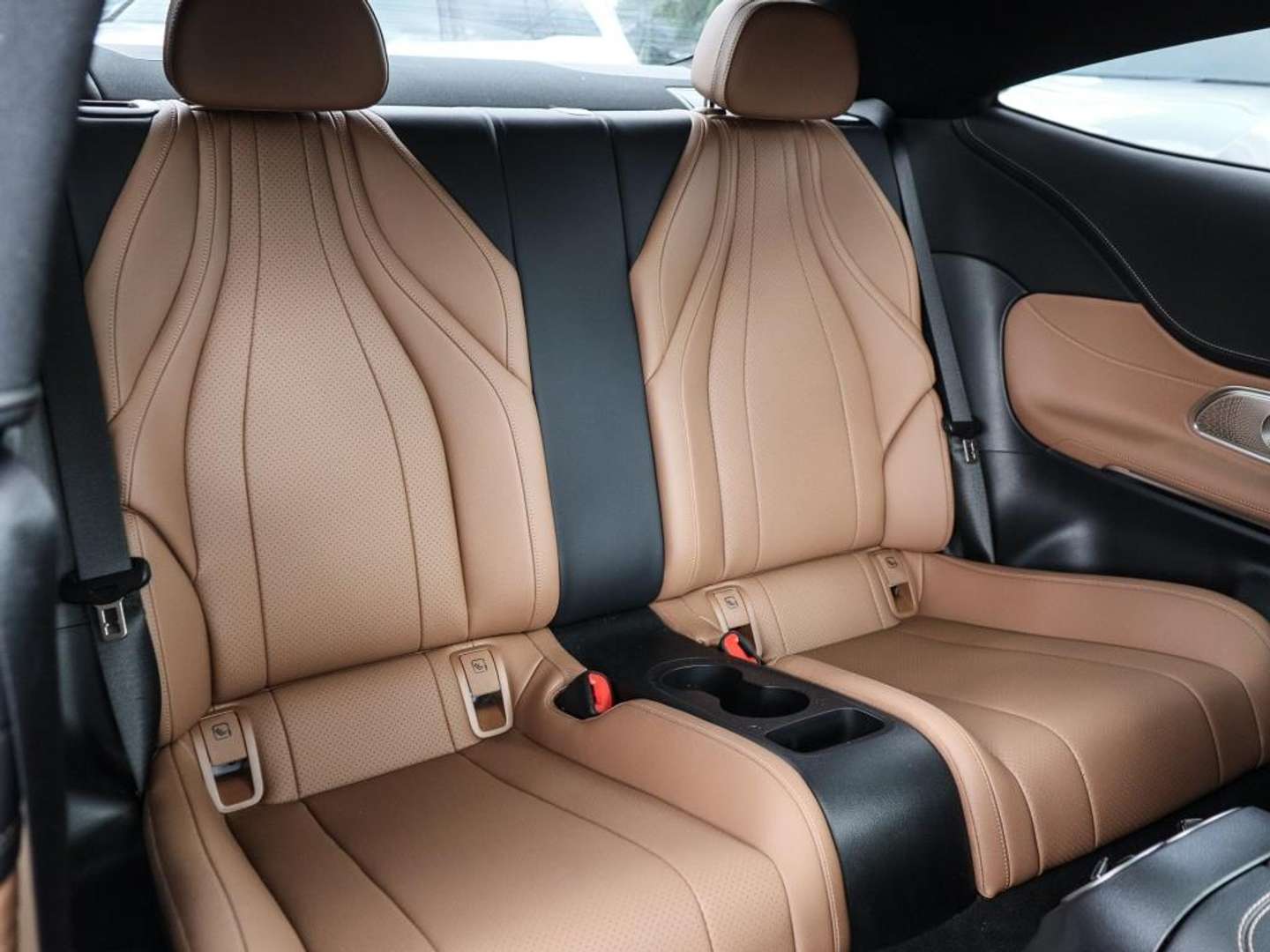 Mercedes CLE Coupé 300 AMG Line - 2024 - Joinsteer - #3