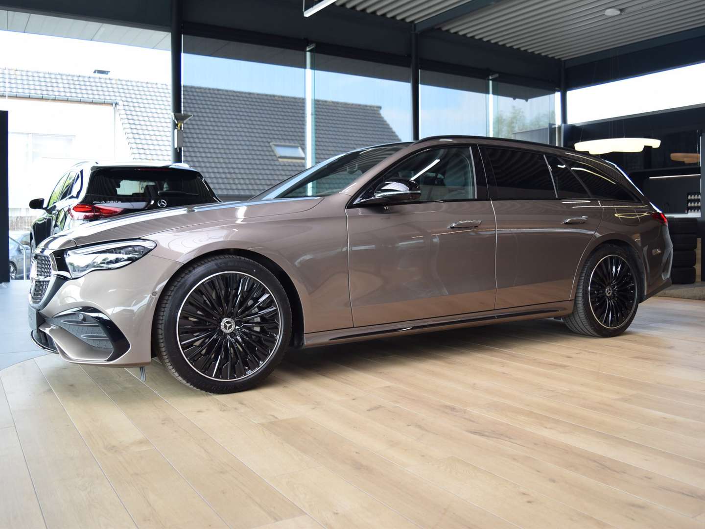 Mercedes Classe E Break 300 AMG Line - 2024 - Joinsteer - #1
