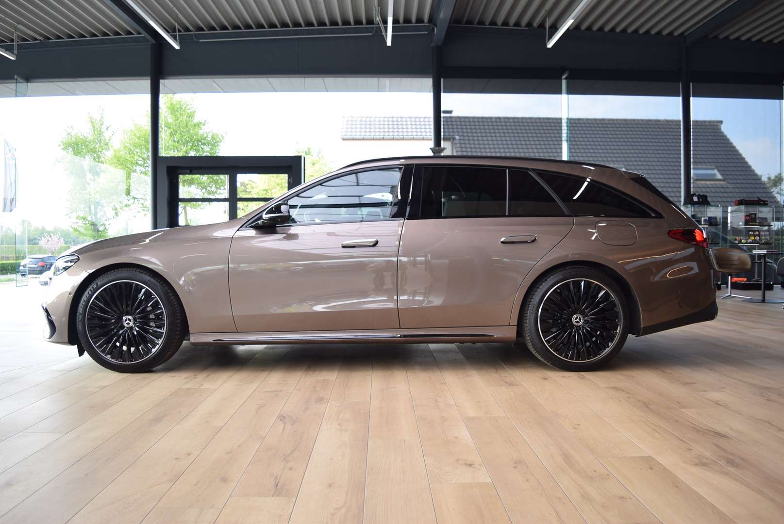 Mercedes Classe E Break 300 AMG Line - 2024 - Joinsteer - #3