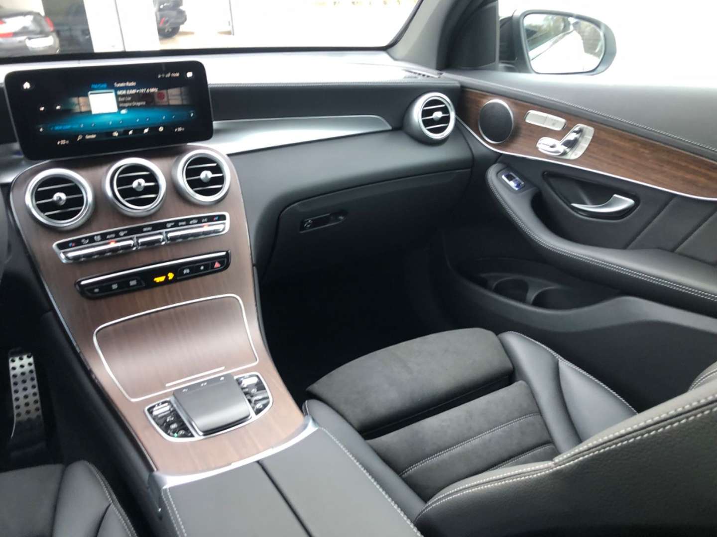 Mercedes GLC Coupé 300 4MATIC - 2024 - Joinsteer - #9
