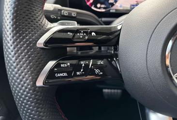 Mercedes GLA 200 Premium — photo 11