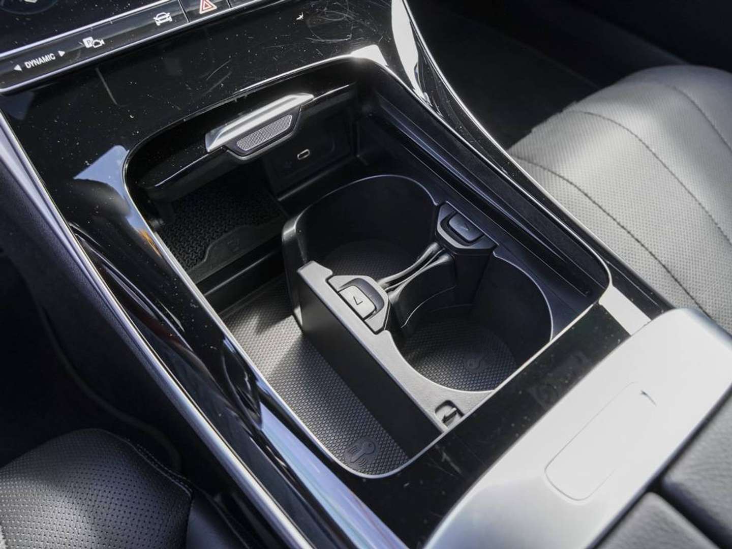 Mercedes CLE Coupé 450 AMG Line - 2024 - Joinsteer - #13