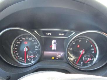 Mercedes CLA Shooting Break 200 — photo 11