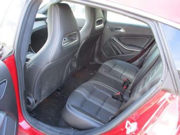 Mercedes CLA Shooting Break 200 — photo 16