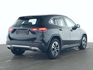 Mercedes GLA 180 Progressive — photo 3