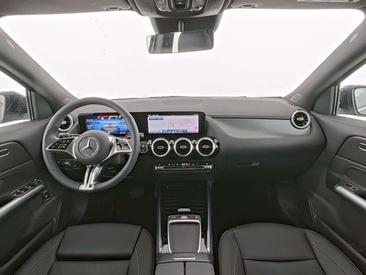 Mercedes GLA 180 Progressive — photo 6