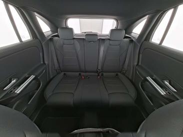 Mercedes GLA 180 Progressive — photo 7