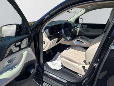 Mercedes GLS 63 AMG Line — photo 8