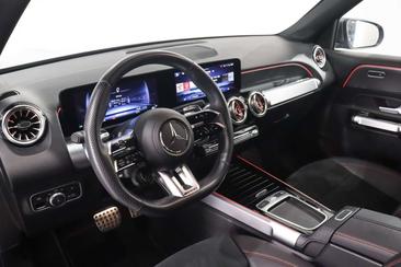 Mercedes GLB 35 AMG Line — photo 10