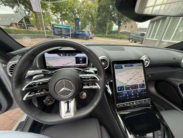 Mercedes SL 43 Premium Plus — photo 12